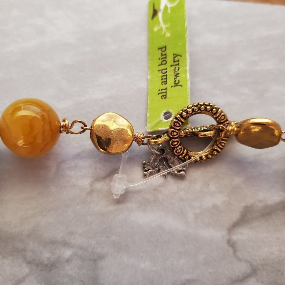 ✨ NEW Ali and Bird Beads Beaded Multi Strand Stone Toggle Pendant Necklace ✨ - Picture 2 of 13